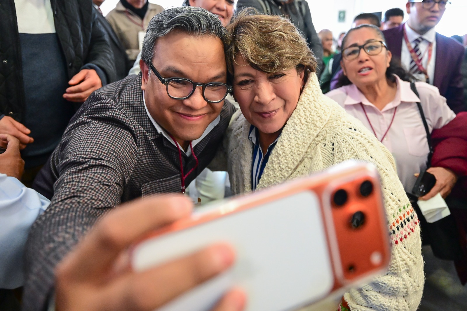 DELFINA GÓMEZ REALIZA ENCUENTRO CON PERIODISTAS DEL VALLE DE MÉXICO