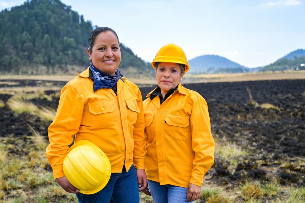 MADRES Y COMBATIENTES DE INCENDIOS EN EL EDOMÉX
